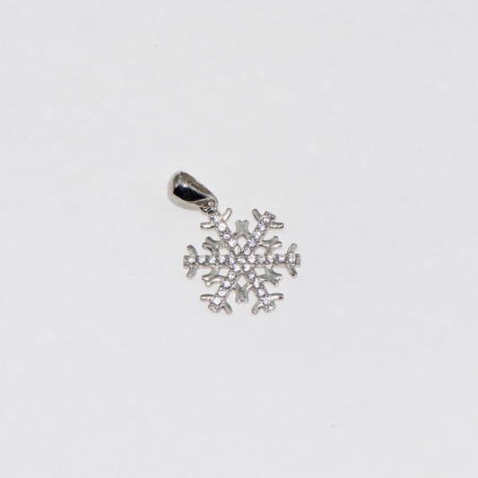 Schneeflocke Anhänger Silber ch aus Silber 925 mit weißen Zirkonia und Rhodinierung. Eleganter Silberschmuck bei Everyday Schmuck.
