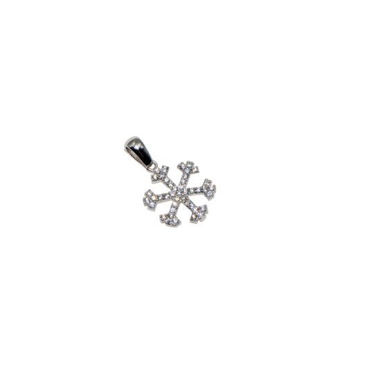 Filigraner Schneeflocken Anhänger aus 925 Silber mit weissen Zirkonia und Rhodinierung. Feiner Silberschmuck bei Everyday Schmuck.