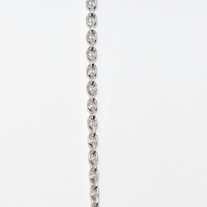Feine Silber Kette aus 925 Silber mit rhodinierter Oberfläche. Verfügbar in den Längen 40 cm, 45 cm und 50 cm für Damen und Herren.