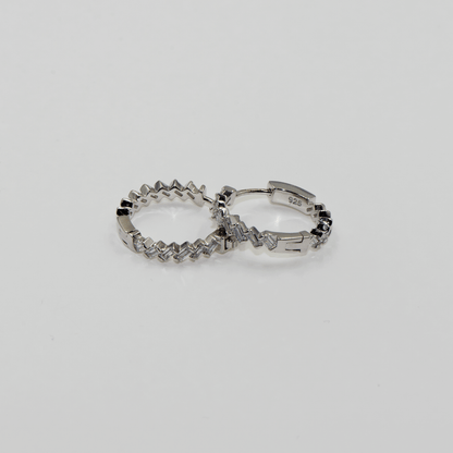 Moderne Damen Creolen aus echtem Silber 925 mit stilvollen geometrischen Baguette Zirkonia | Everyday Schmuck