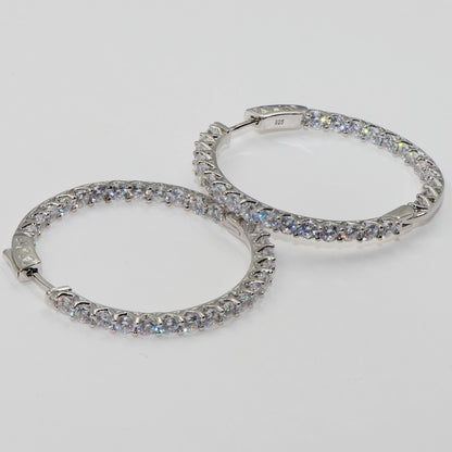Moderne große Creolen aus Silber 925 mit ovalen Zirkonia und praktischem Klappverschluss. Rhodinierte Damen Ohrringe | Everyday Schmuck