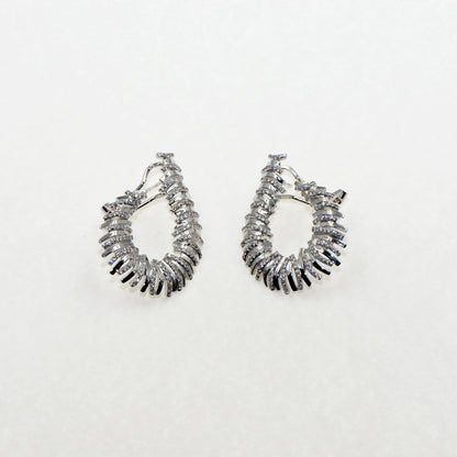 Moderne Damen Ohrclips aus echtem Silber 925 mit glamourösem Zirkonia Design und eleganter Ausstrahlung | Everyday Schmuck