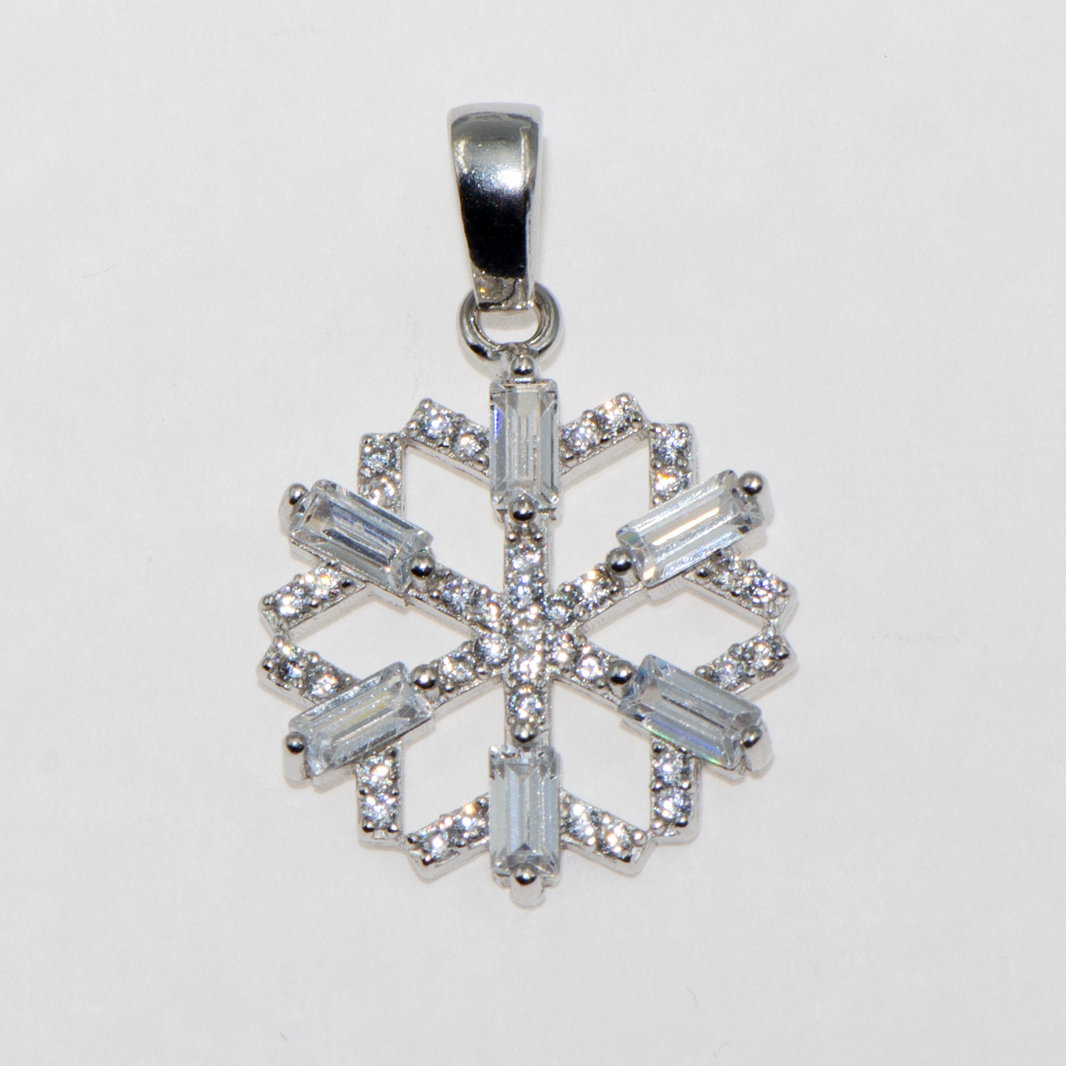 Baguette Zirkonia Anhänger aus Silber 925 mit rechteckigen und runden weissen Zirkonia von Everyday Schmuck
