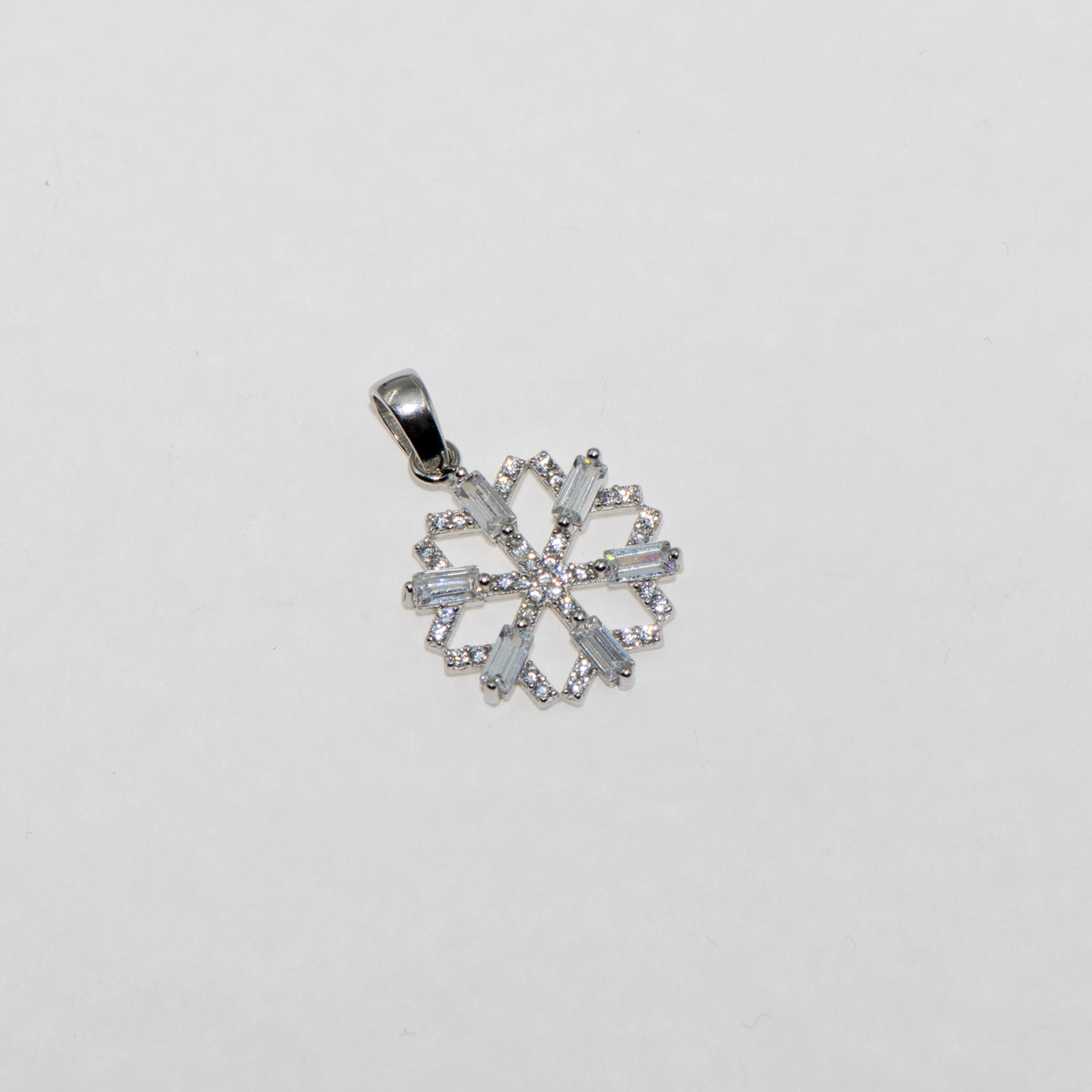 Baguette Zirkonia Anhänger aus Silber 925 mit rechteckigen und runden weissen Zirkonia von Everyday Schmuck