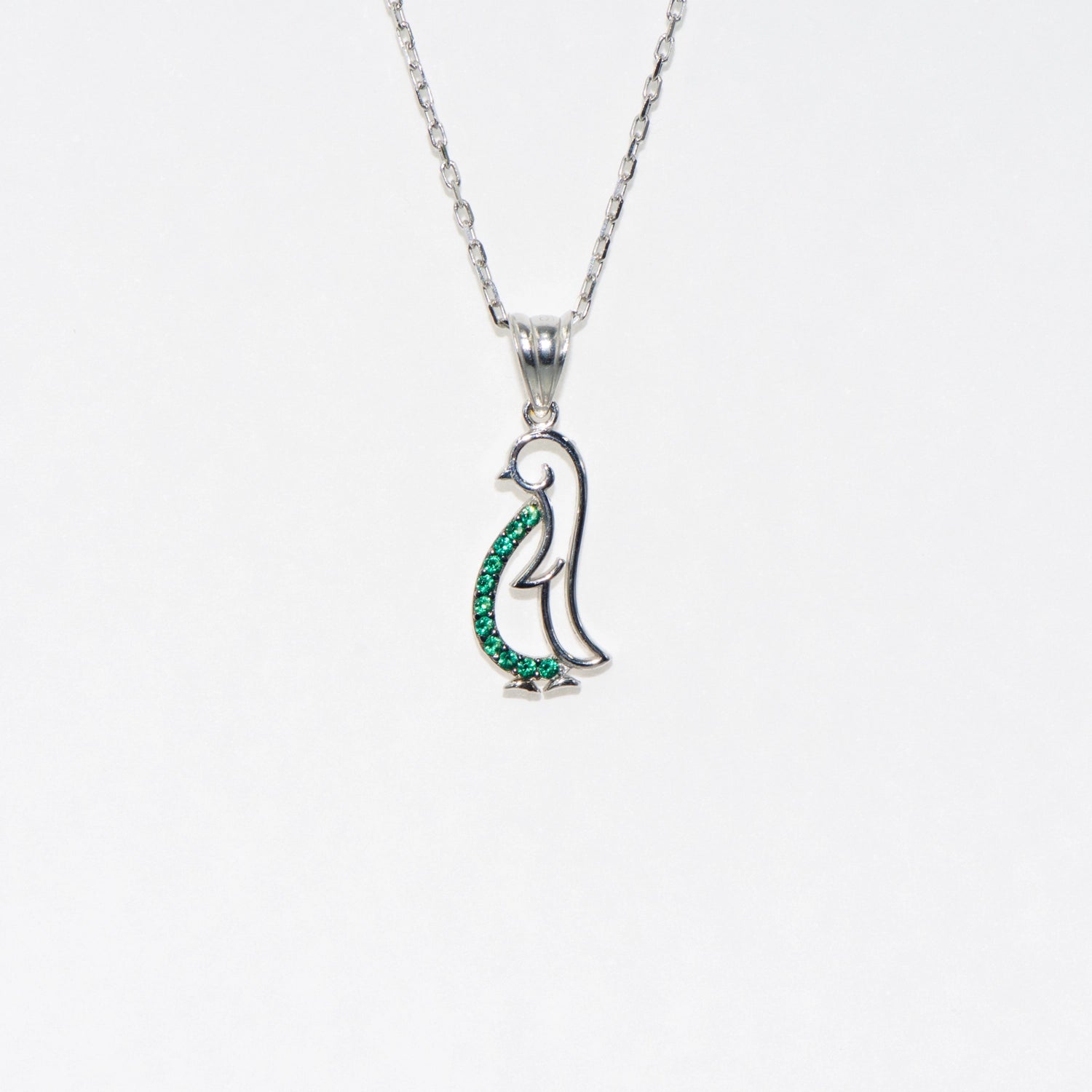 Collier mit Pinguin-Anhänger aus 925 Silber mit grünem Zirkonia für Damen und herren