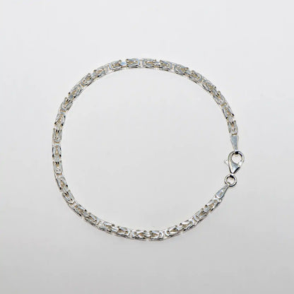 Vervollständigen Sie Ihren Look mit unserem stilvollen Königskette Armband aus echtem 925 Silber CH bei Everyday Schmuck.