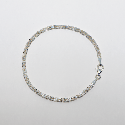 Vervollständigen Sie Ihren Look mit unserem stilvollen Königskette Armband aus echtem 925 Silber CH bei Everyday Schmuck.