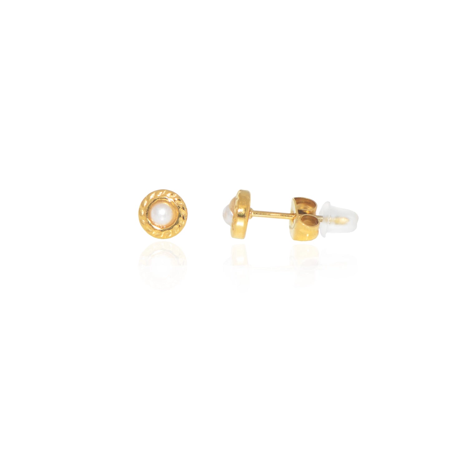 Runde gehämmerte Edelstahl Ohrstecker mit weisser Perlenoptik Goldfarben 6 mm