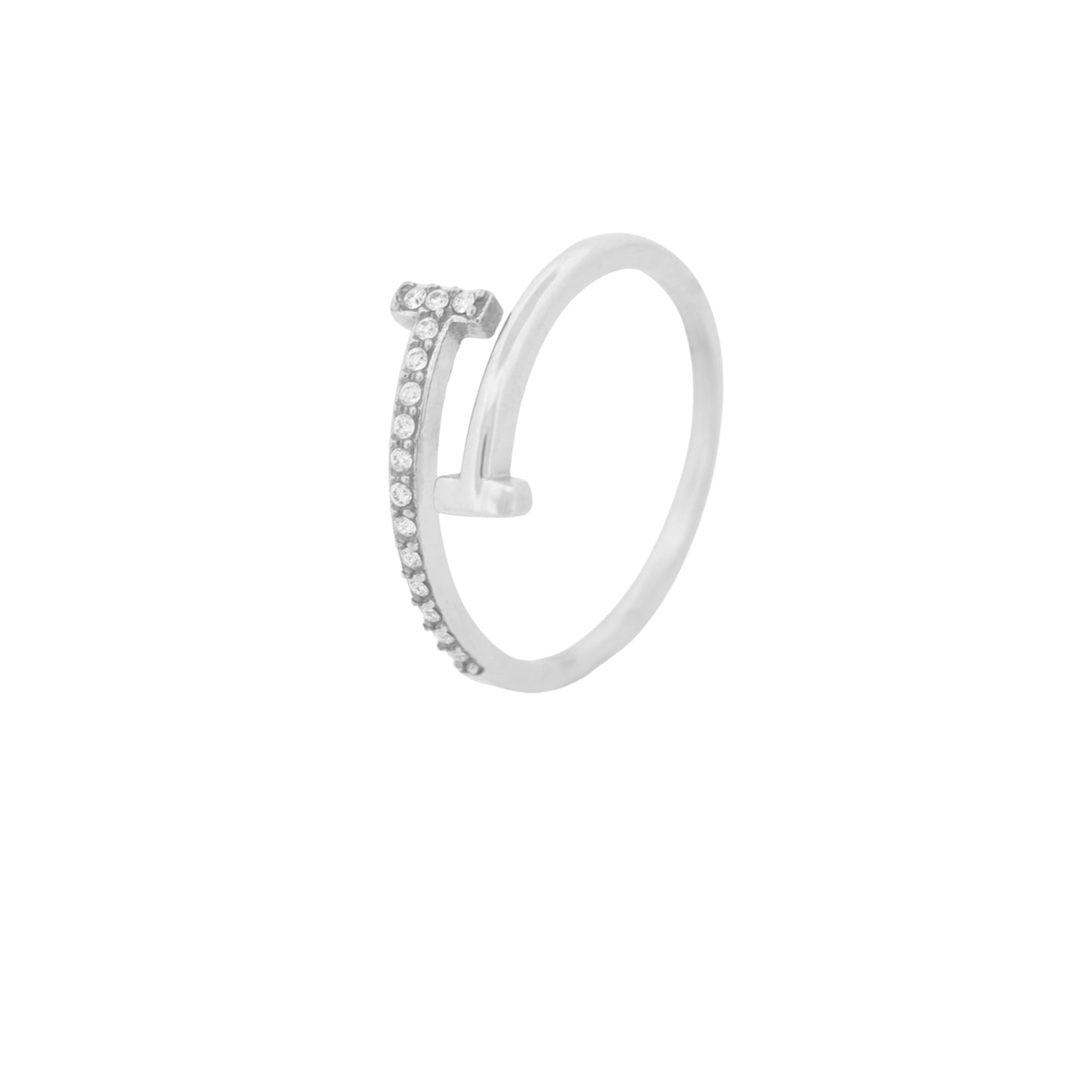 Eleganter verstellbarer Ring aus Edelstahl in Silberfarbe mit funkelnden Zirkonia. Dank der offenen Form lässt sich die Ringgröße individuell anpassen. Wasserfest, rostfrei, hautfreundlich und ideal für den Alltag.