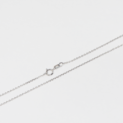 Feine Silber Kette aus 925 Silber mit rhodinierter Oberfläche. Verfügbar in den Längen 40 cm, 45 cm und 50 cm für Damen und Herren.