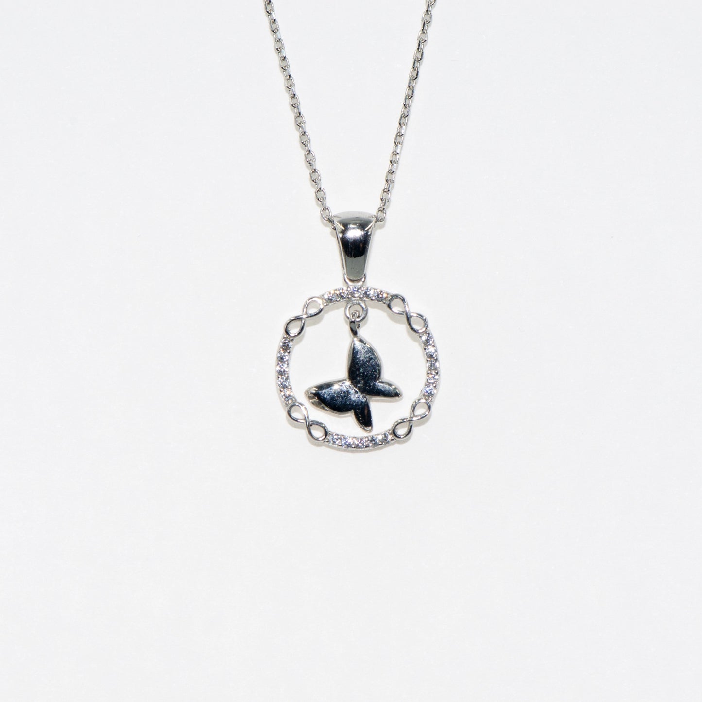 Halskette mit Schmetterling und Unendlichkeit Symbol aus 925 Silber mit Zirkonia von Everyday Shmuck