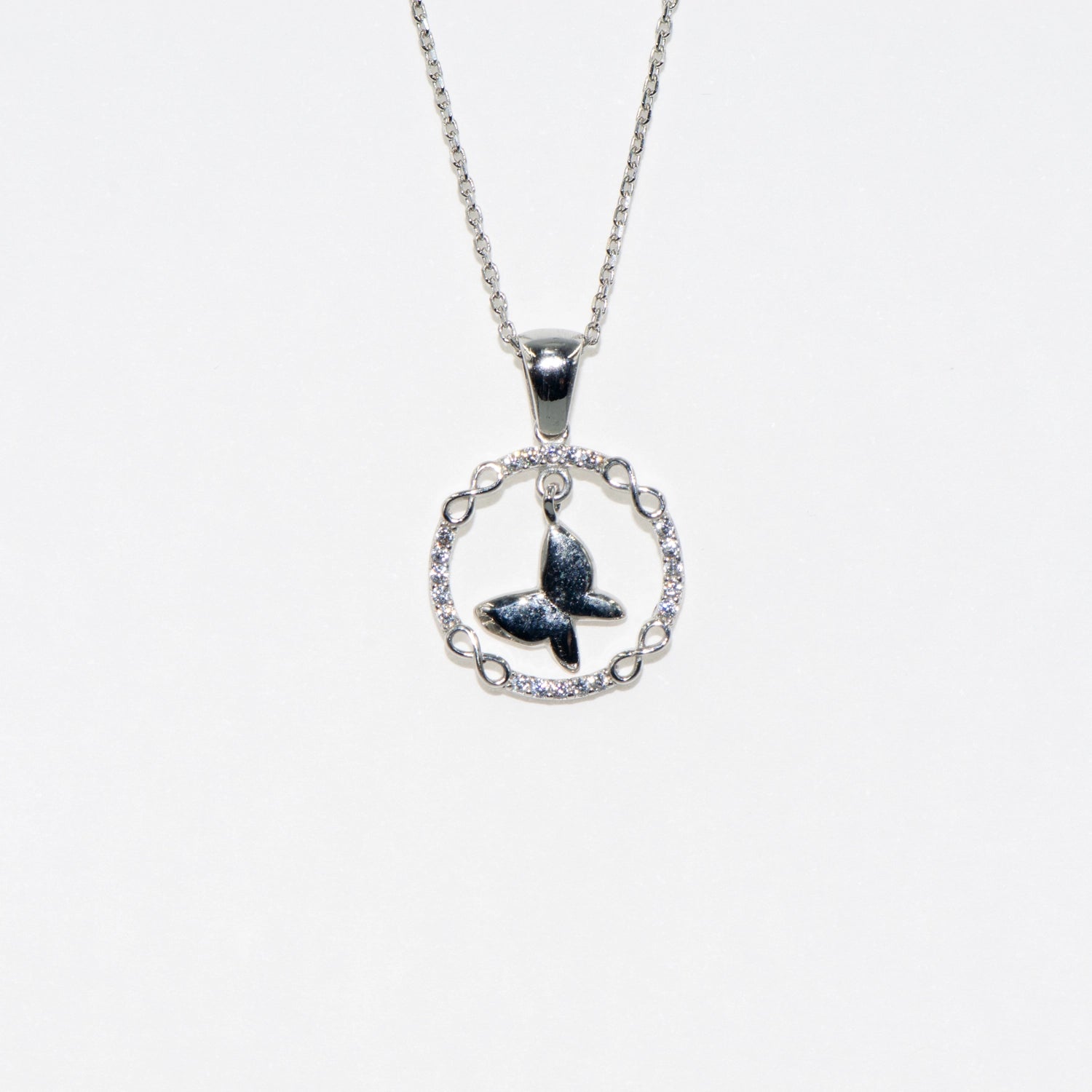 Halskette mit Schmetterling und Unendlichkeit Symbol aus 925 Silber mit Zirkonia von Everyday Shmuck
