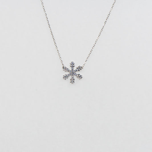 Kleine Schneeflocke Halskette mit Anhänger aus 925 Silber und weissen Zirkonia