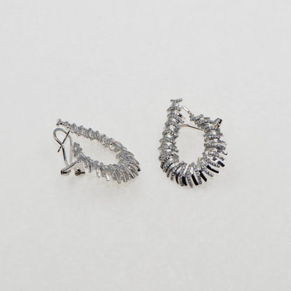 Moderne Damen Ohrclips aus echtem Silber 925 mit glamourösem Zirkonia Design und eleganter Ausstrahlung | Everyday Schmuck